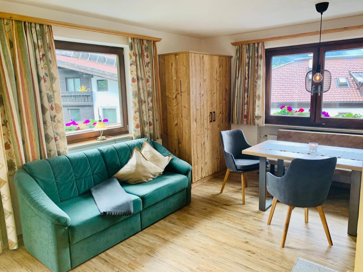 Appartements Al Castagno Ehrwald Bagian luar foto