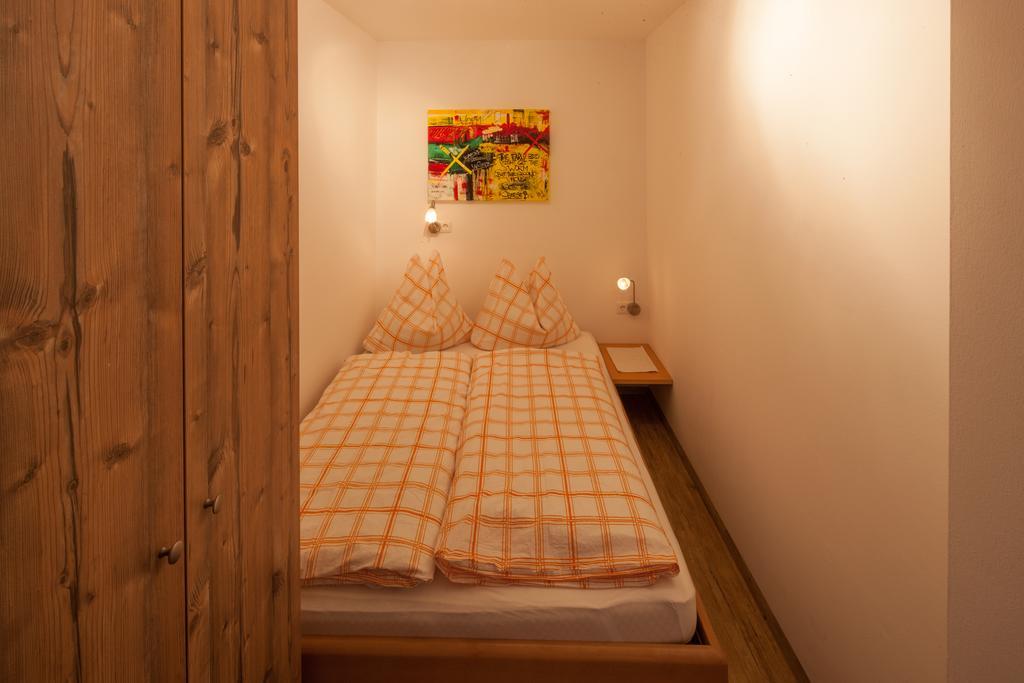 Appartements Al Castagno Ehrwald Bagian luar foto