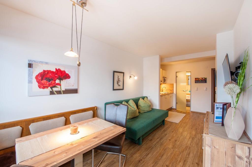 Appartements Al Castagno Ehrwald Bagian luar foto