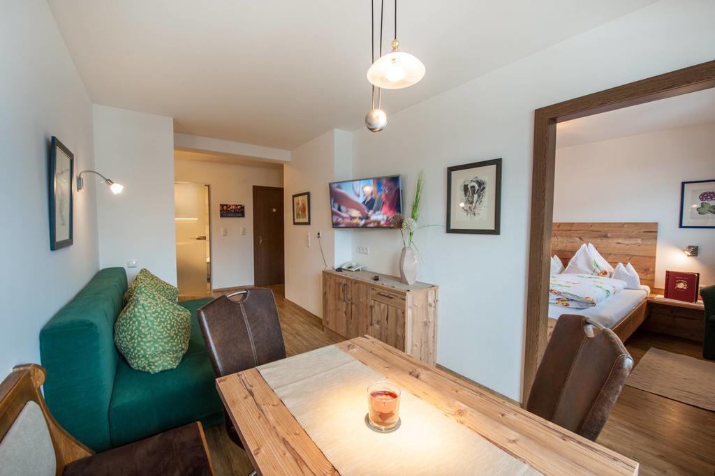 Appartements Al Castagno Ehrwald Bagian luar foto